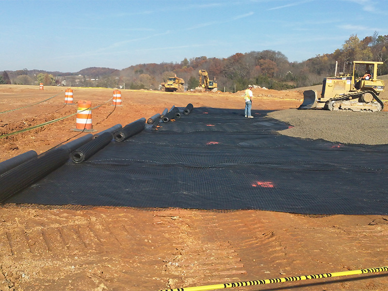 Lianyi ist ein führender Hersteller und Angebot in der GeoSynthetics-Industrie